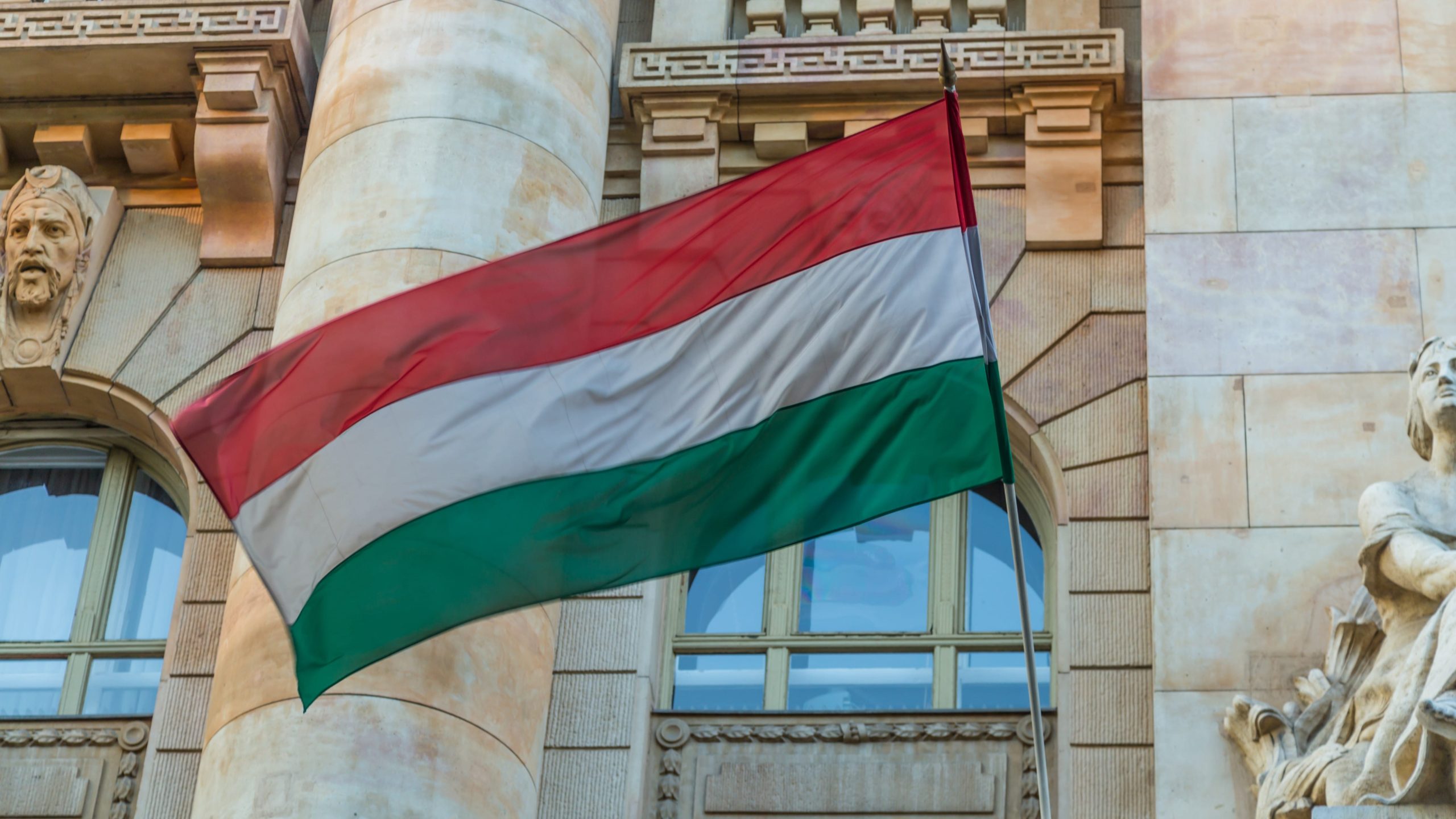 magyar zászló a belföld kategória képe az imprex hírportálon